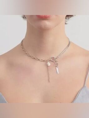 Justine Clenquet Jamie Choker